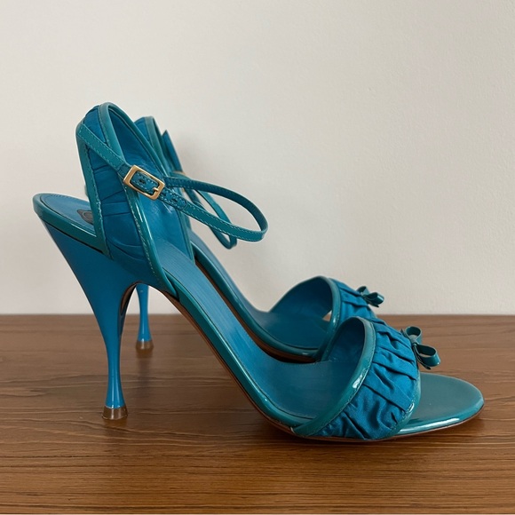 Viktor & Rolf Ruched Satin Patent Leather Bow Ribbon Heels - Picture 11 of 16